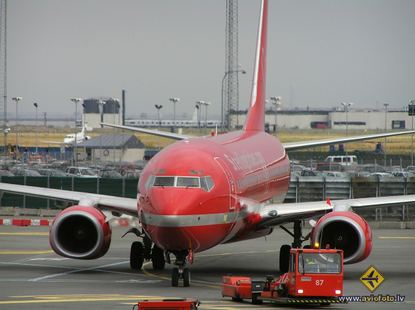 Boeing 737-86Q